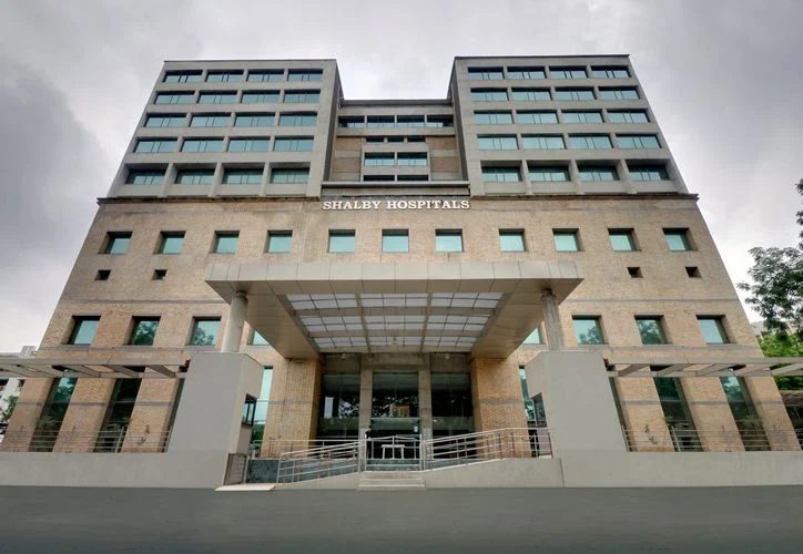 Sterling Hospitals - Sindhubhavan Ahmedabad — photo 2