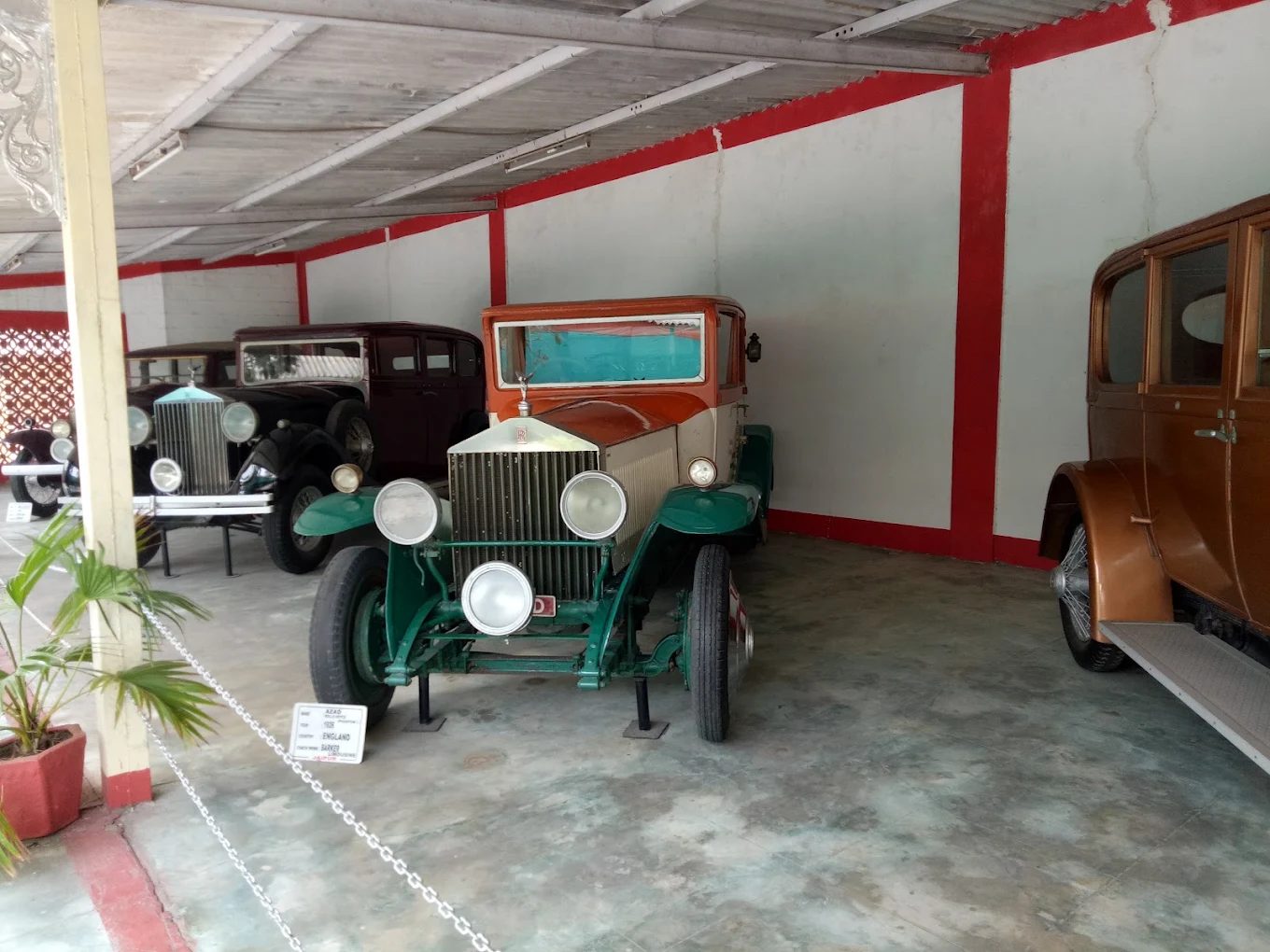 Dastan Autoworld - Auto World Vintage Car Museum — photo 3