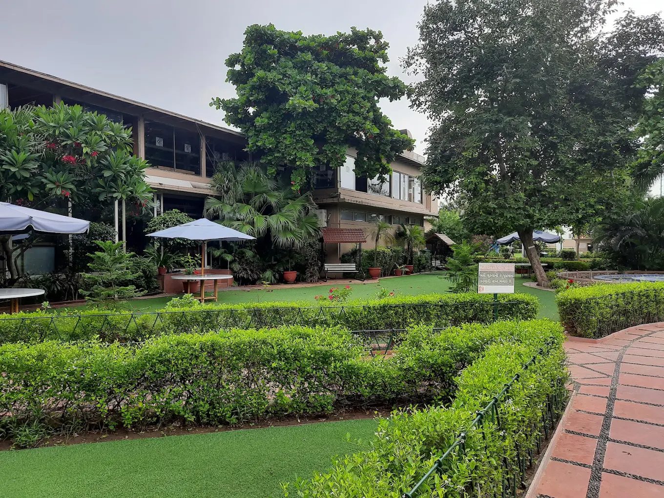 Karnavati Club Lawns