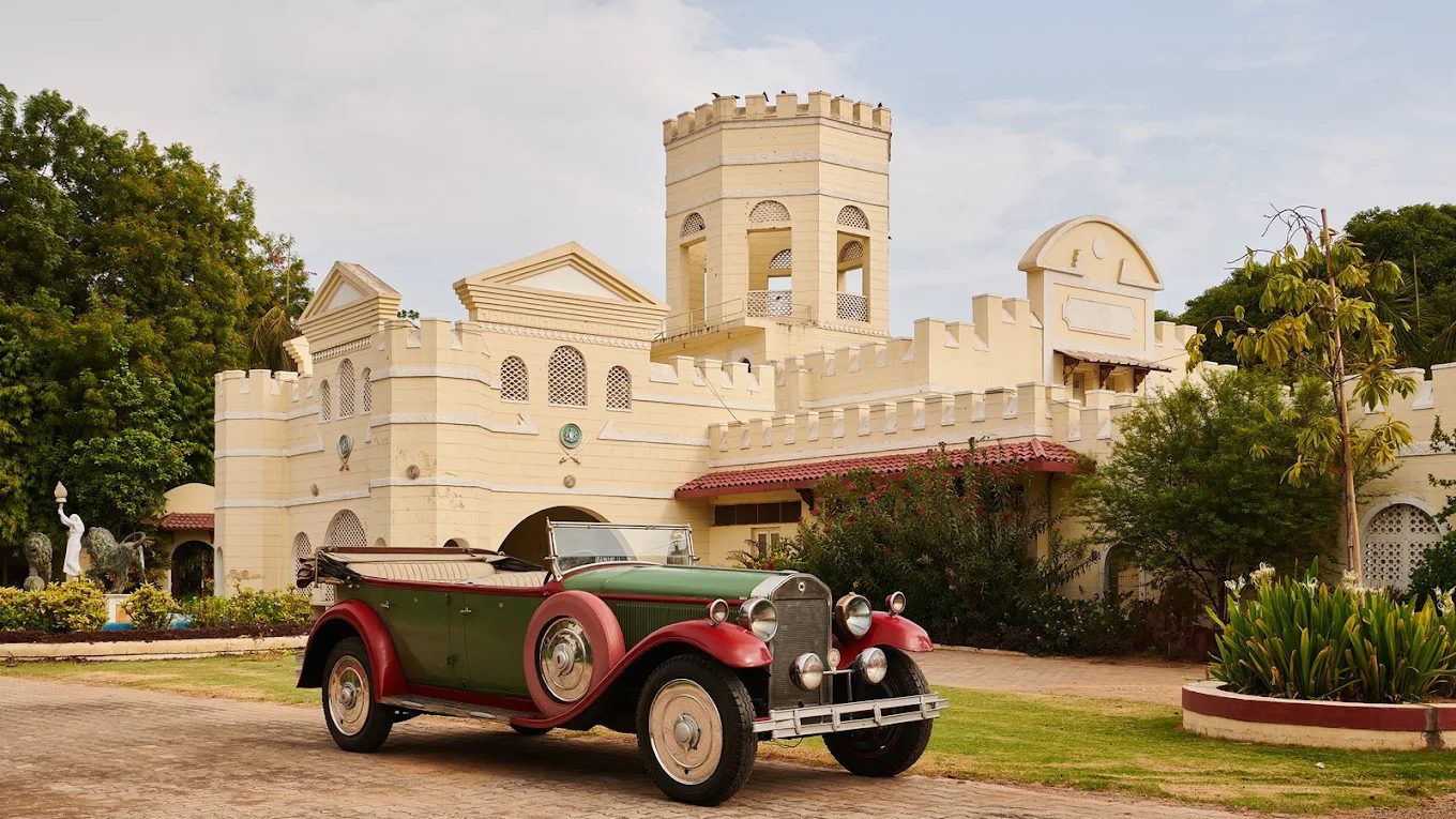 Dastan Autoworld - Auto World Vintage Car Museum